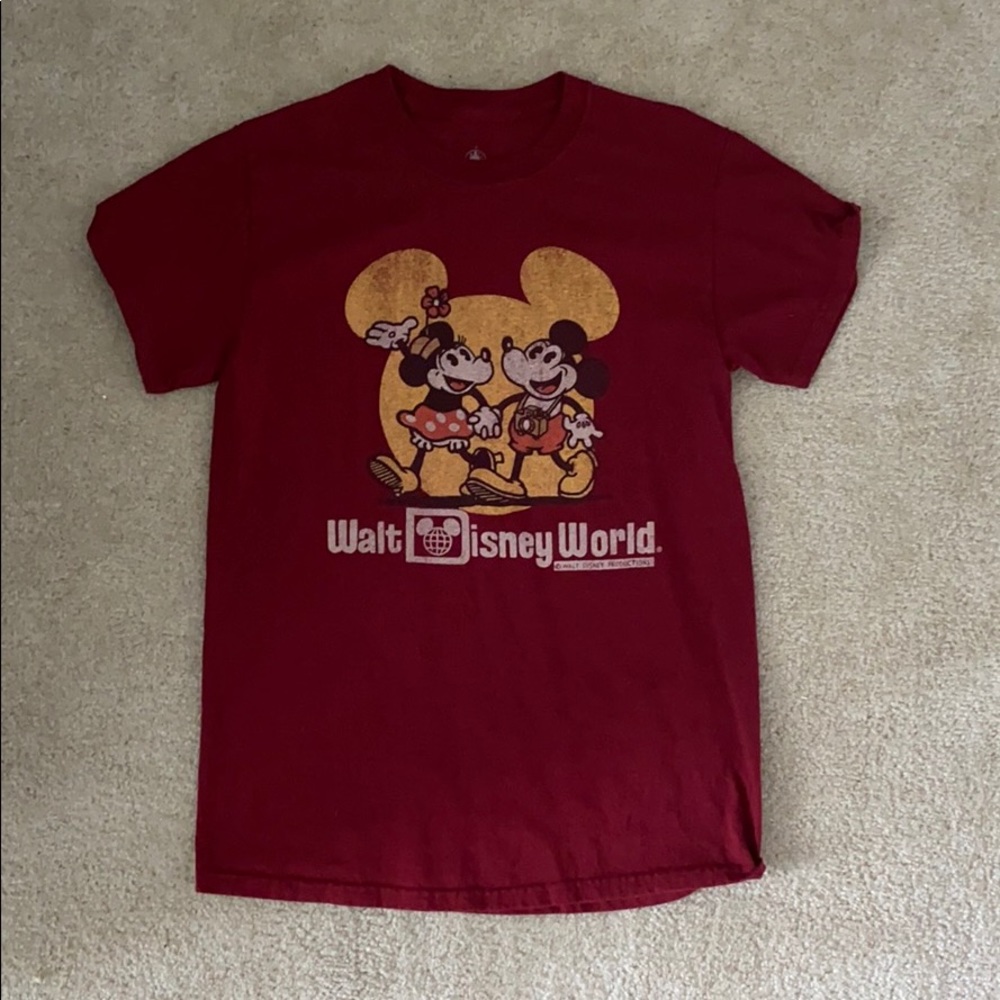 Disney Mickey and Minnie Mouse shirt